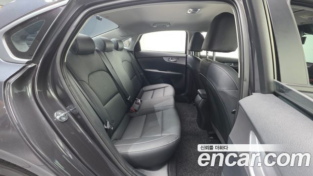 Kia K3 2024 — photo 19