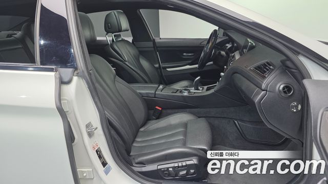 BMW 6-Series 2018 — photo 11