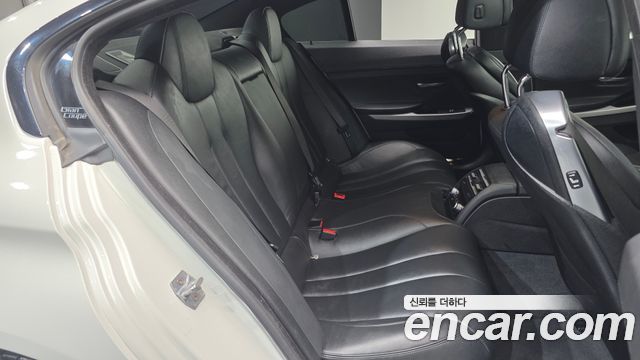BMW 6-Series 2018 — photo 12