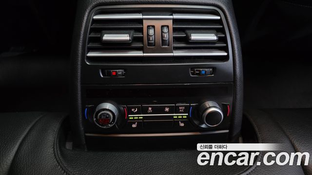 BMW 6-Series 2018 — photo 18