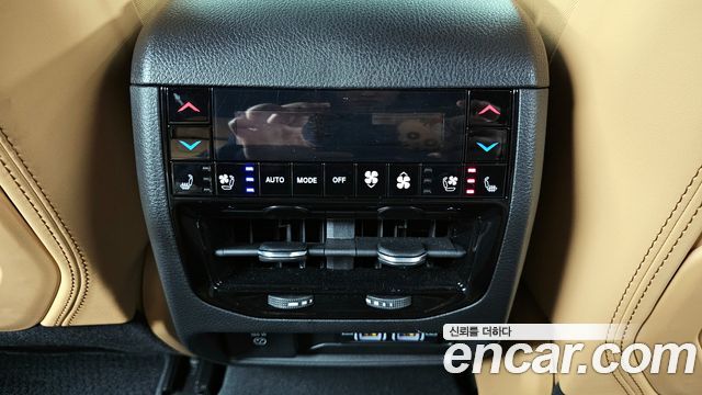 Jeep Cherokee 2023 — photo 18
