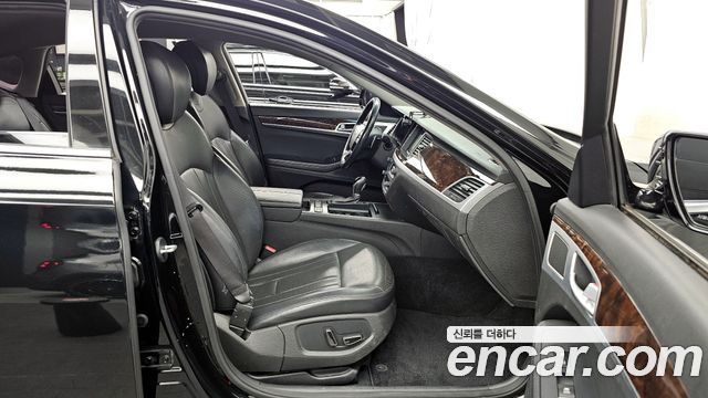 Hyundai Genesis 2014 — photo 11