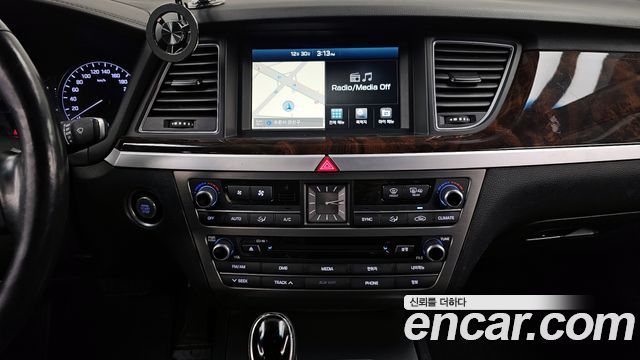Hyundai Genesis 2014 — photo 16