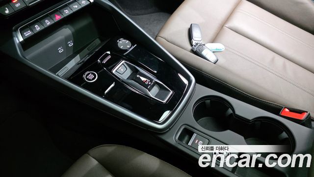 Audi A3 2025 — photo 9