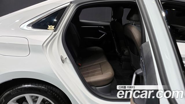 Audi A3 2025 — photo 12