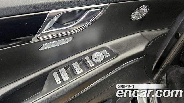 Genesis GV80 2022 — photo 14