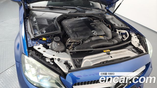 Mercedes-Benz C-Class 2022 — photo 6