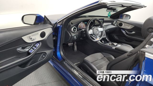 Mercedes-Benz C-Class 2022 — photo 10