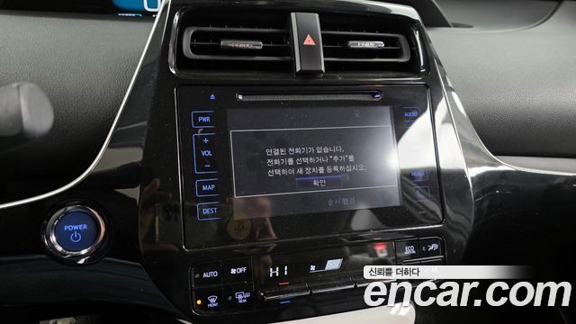 Toyota Prius 2018 — photo 16