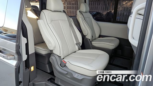 Hyundai Staria 2023 — photo 12
