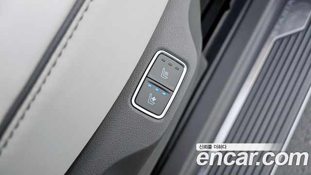 Hyundai Staria 2023 — photo 18