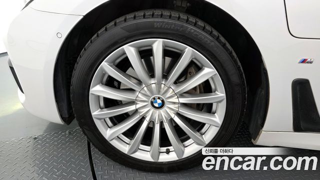 BMW 7-Series 2017 — photo 5