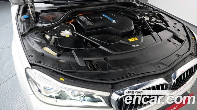 BMW 7-Series 2017 — photo 6