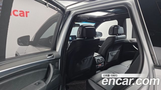 BMW X5 2008 — photo 17