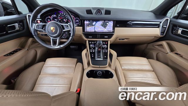 Porsche Cayenne 2021 — photo 7