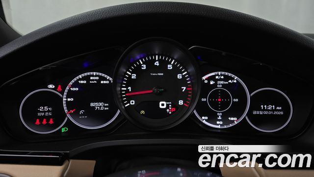 Porsche Cayenne 2021 — photo 8