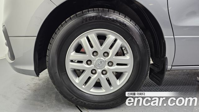 Hyundai Starex 2019 — photo 5