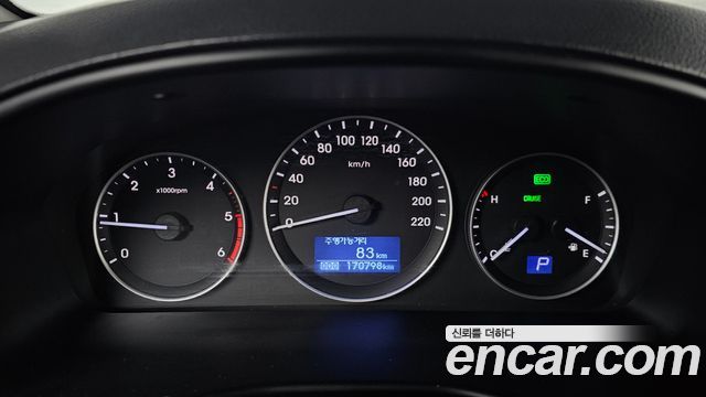 Hyundai Starex 2019 — photo 8