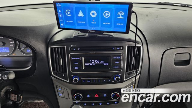 Hyundai Starex 2019 — photo 14