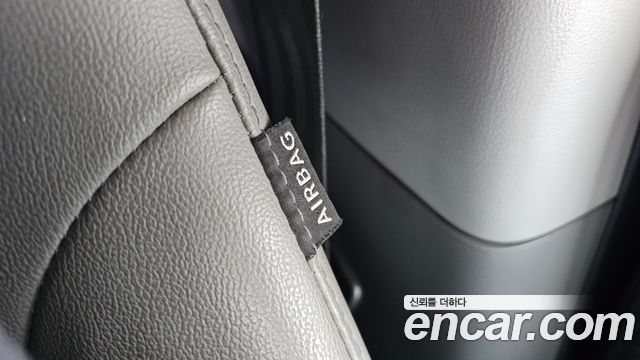 Hyundai Starex 2019 — photo 19