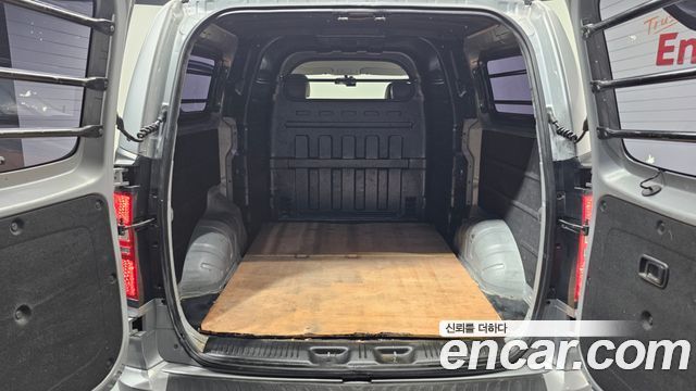 Hyundai Starex 2019 — photo 20