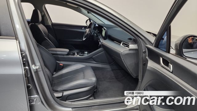 Kia K5 2021 — photo 11