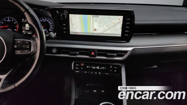 Kia K5 2021 — photo 16