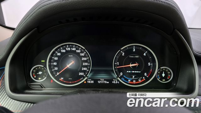 BMW X6 2017 — photo 8