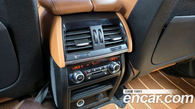 BMW X6 2017 — photo 19