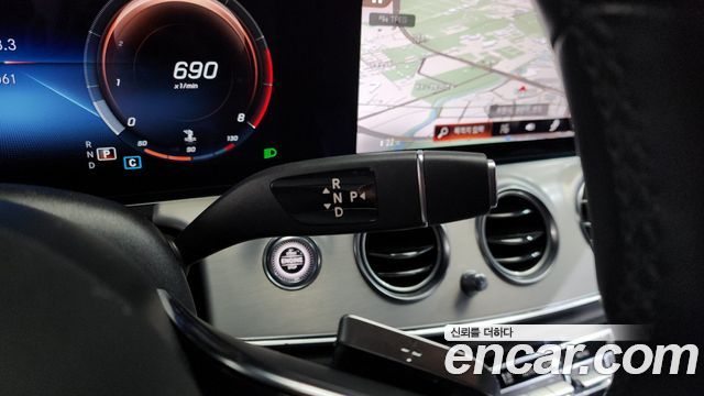 Mercedes-Benz E-Class 2021 — photo 9