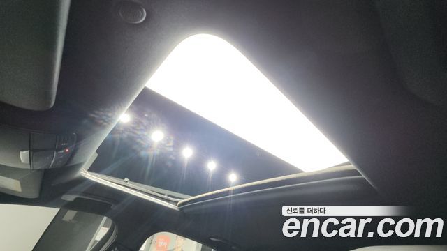 Mercedes-Benz E-Class 2021 — photo 18