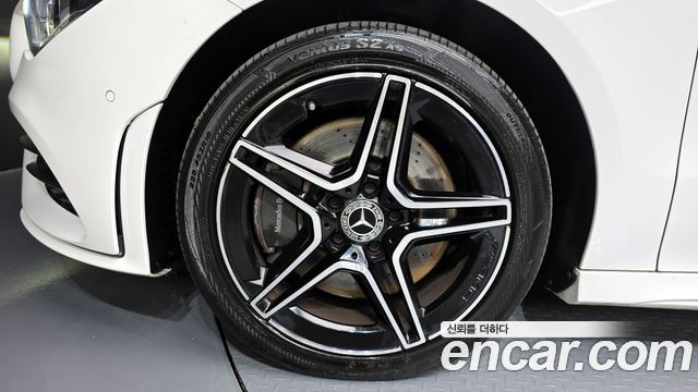 Mercedes-Benz CLA-Class 2020 — photo 5