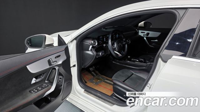 Mercedes-Benz CLA-Class 2020 — photo 10