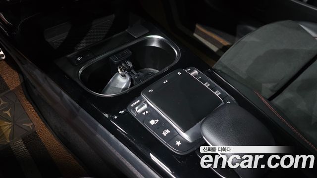 Mercedes-Benz CLA-Class 2020 — photo 16