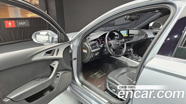 Audi A6 2017 — photo 11