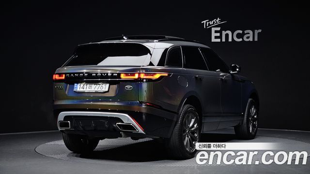 Land Rover Range Rover Velar 2021 — photo 2