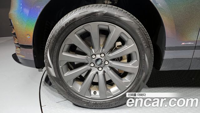 Land Rover Range Rover Velar 2021 — photo 5
