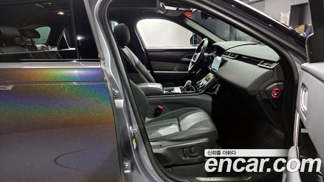 Land Rover Range Rover Velar 2021 — photo 10