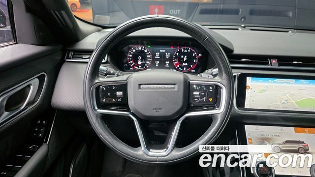 Land Rover Range Rover Velar 2021 — photo 13