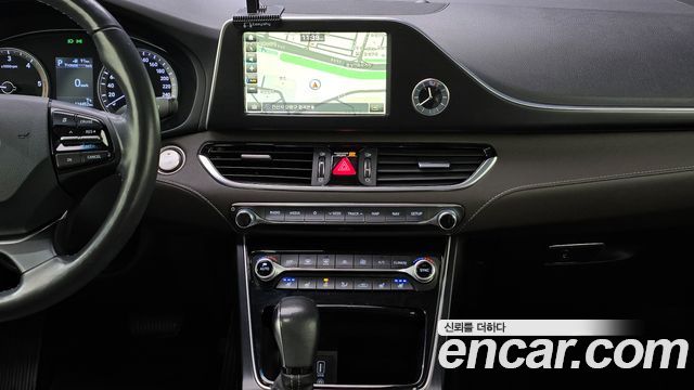 Hyundai Grandeur 2018 — photo 19