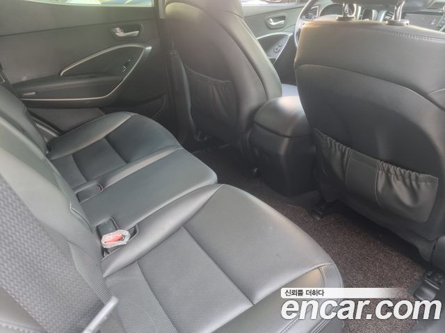 Hyundai Santafe 2016 — photo 13