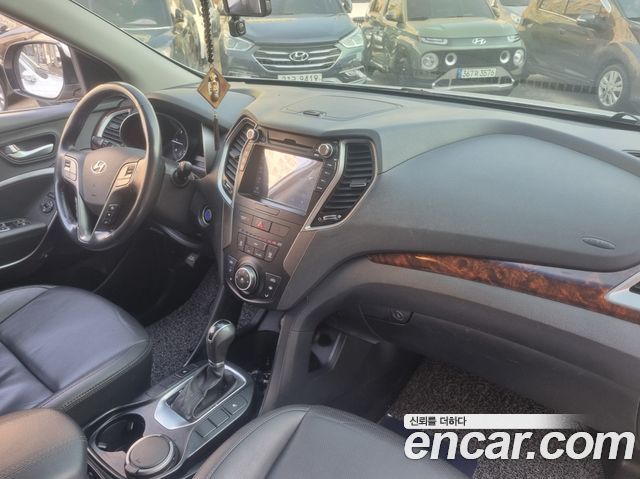 Hyundai Santafe 2016 — photo 14