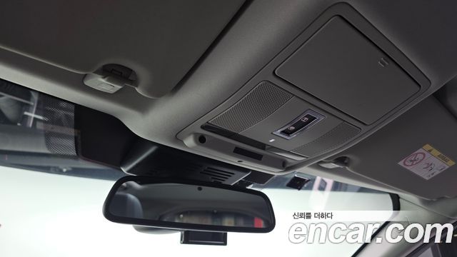 Land Rover Discovery Sport 2017 — photo 19