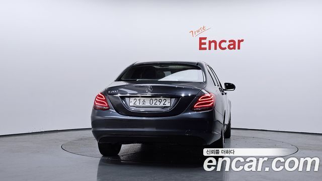 Mercedes-Benz C-Class 2016 — photo 4
