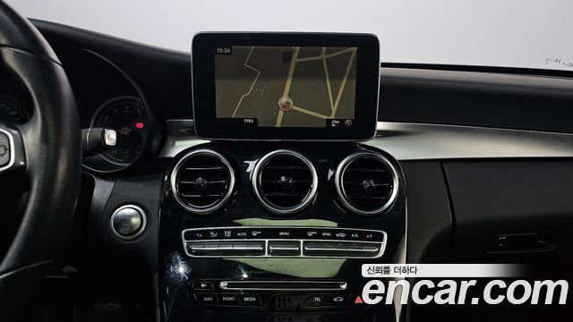 Mercedes-Benz C-Class 2016 — photo 14