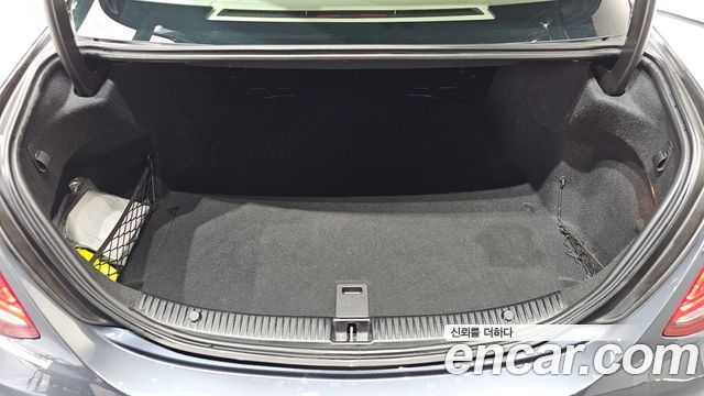 Mercedes-Benz C-Class 2016 — photo 20