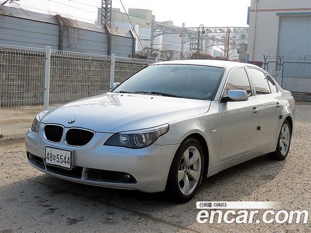 BMW 5-Series 2004 — photo 2