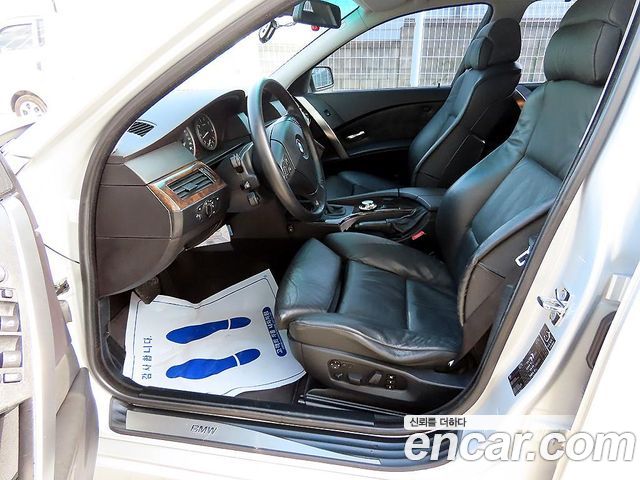 BMW 5-Series 2004 — photo 5