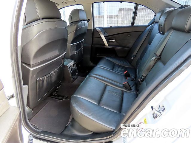 BMW 5-Series 2004 — photo 6