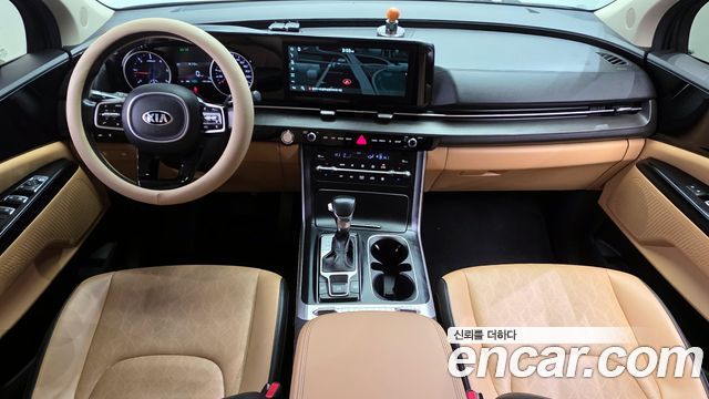 Kia Canival 2021 — photo 7